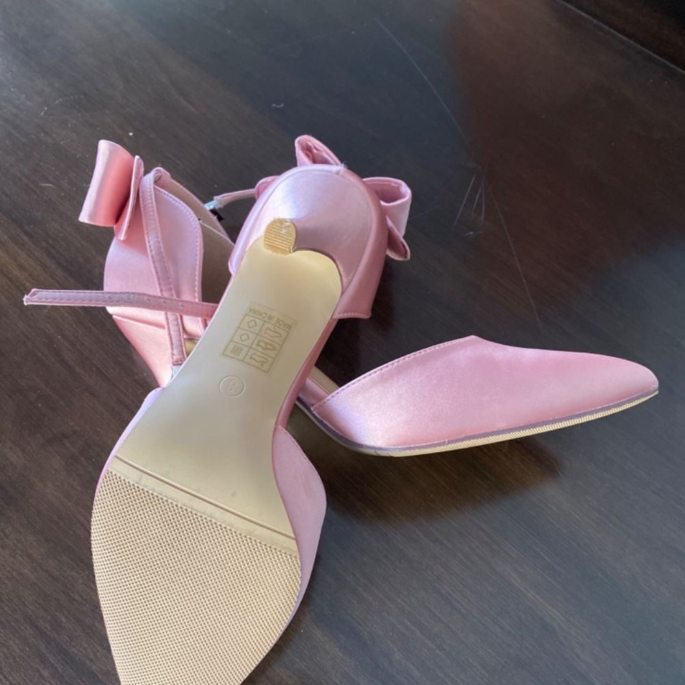 Shoes - Picture 3 of 5